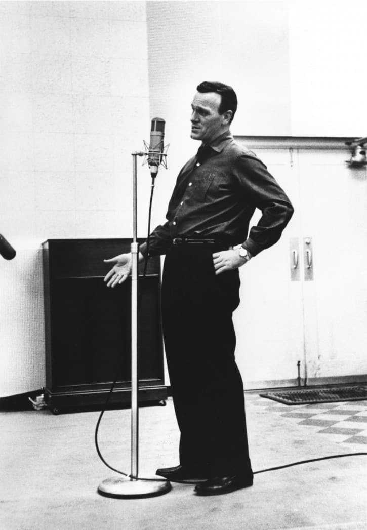 Eddie Arnold recording in Historic RCA Studio B. (archival photo courtesy of the Country Music Hall of Fame and Museum)