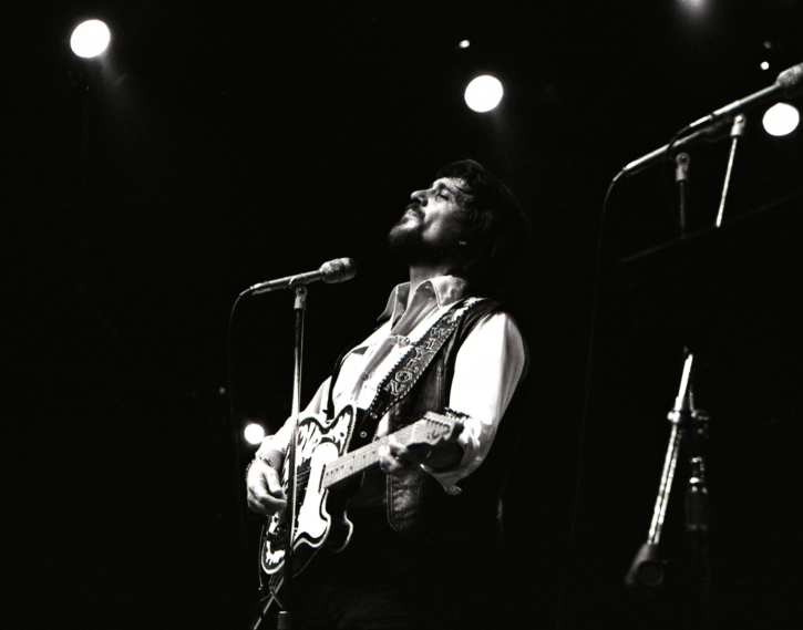 Waylon Jennings, 1976. Photo by Leonard Kamsler, courtesy of the Country Music Hall of Fame and Museum