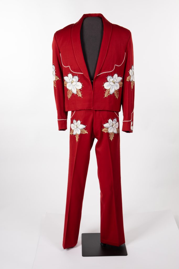 Charlie Crockett red suit