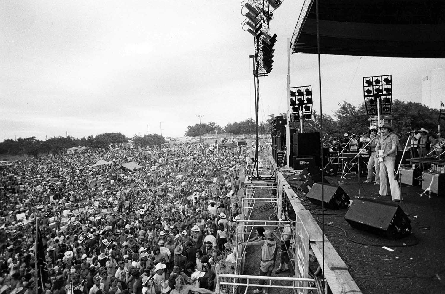 Bobby Bare onstage Willie Nelson picnic