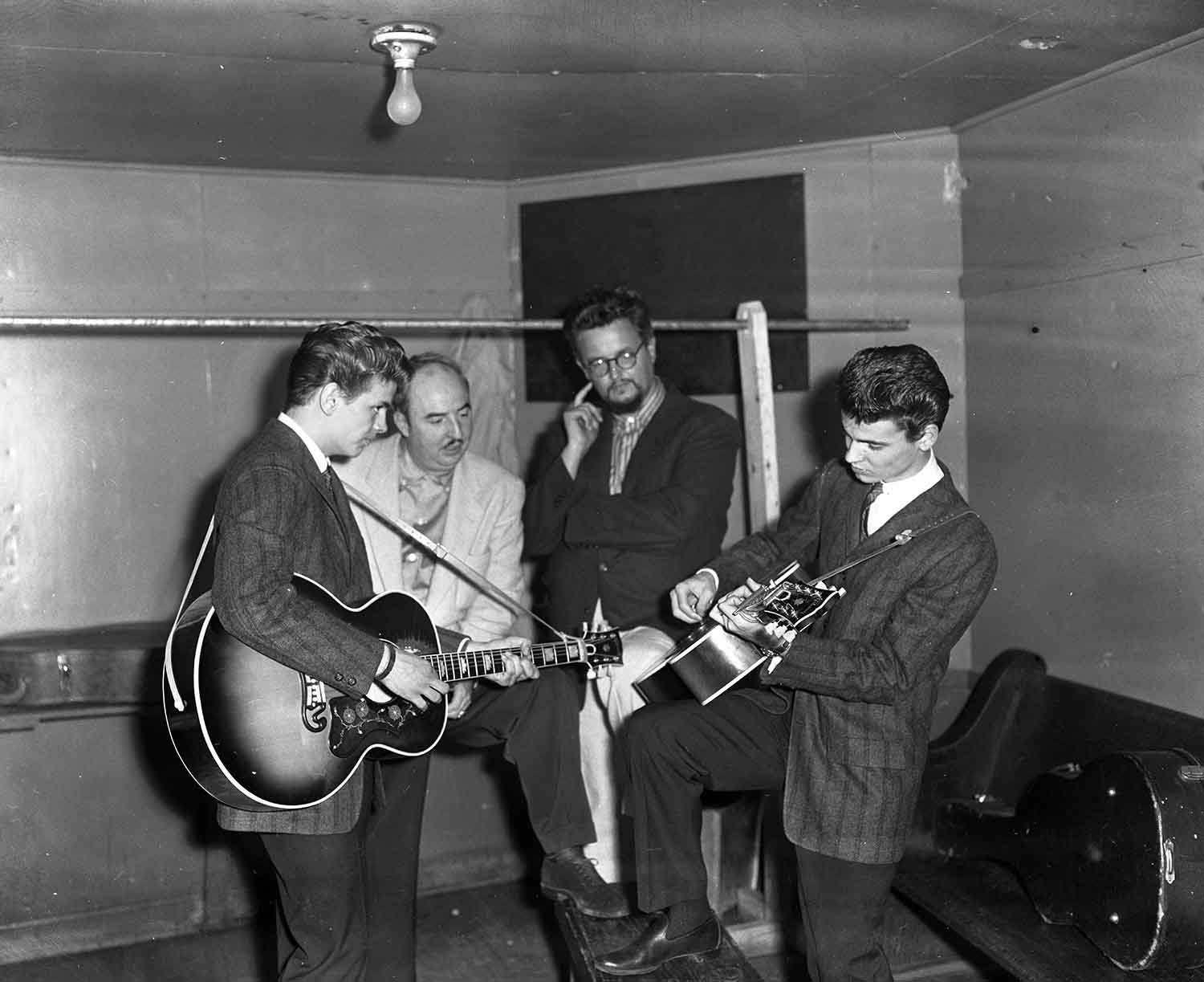 With two key men in their career (from left): Phil Everly, Everlys manager Wesley Rose, songwriter Boudleaux Bryant, and Don Everly. Photo by Elmer Williams.