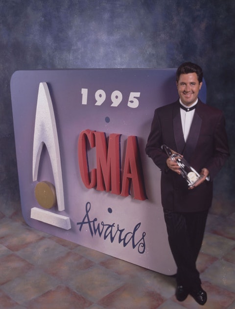 Caption: Vince Gill hosted the CMA Awards from 1992 to 2003. Photo by Walden S. Fabry Studios.