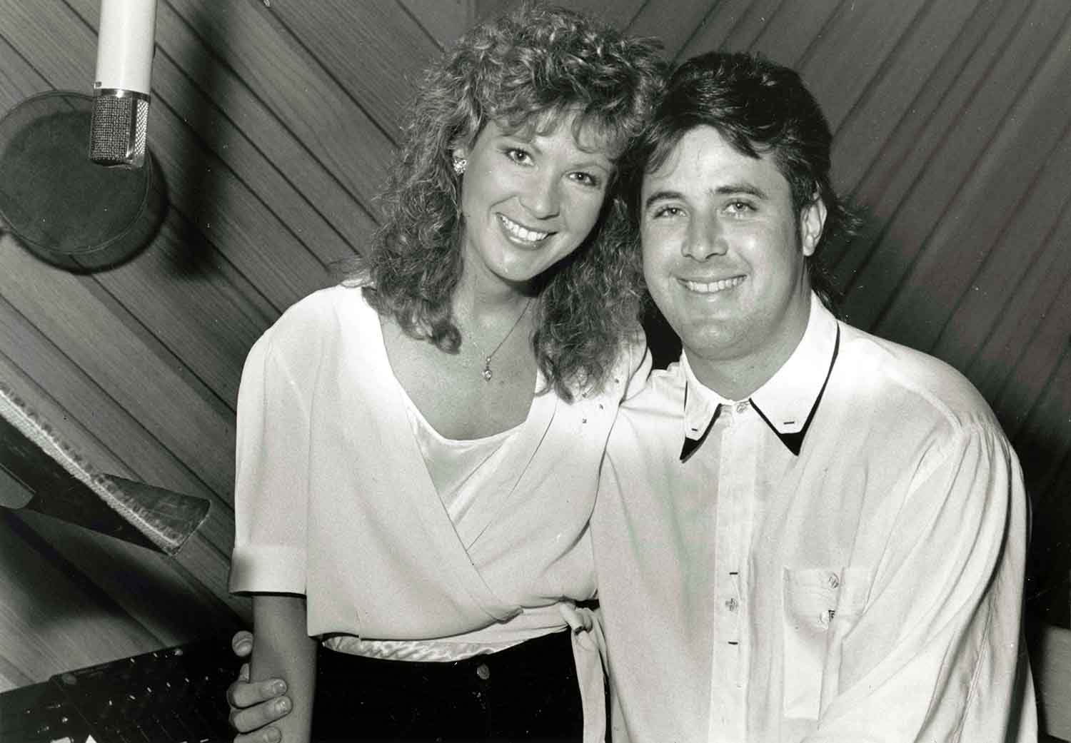 Caption: Vince Gill with frequent singing partner Patty Loveless, c. 1990. Photo by Beth Gwinn.