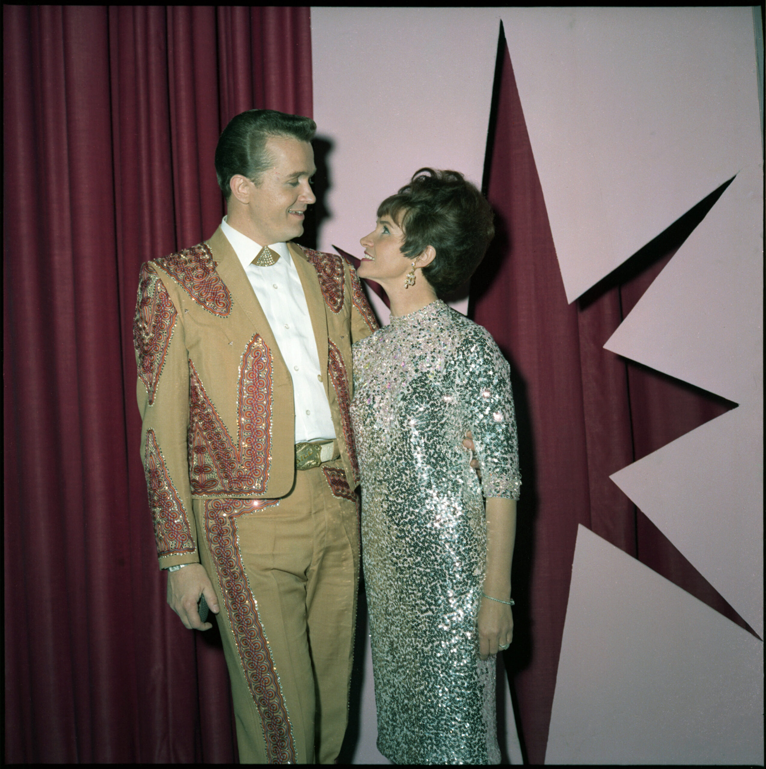 Bill Anderson and Jan Howard on the set of the Bill Anderson Show.