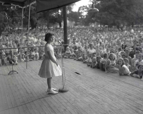 Brenda Lee onstage at Centennial Park