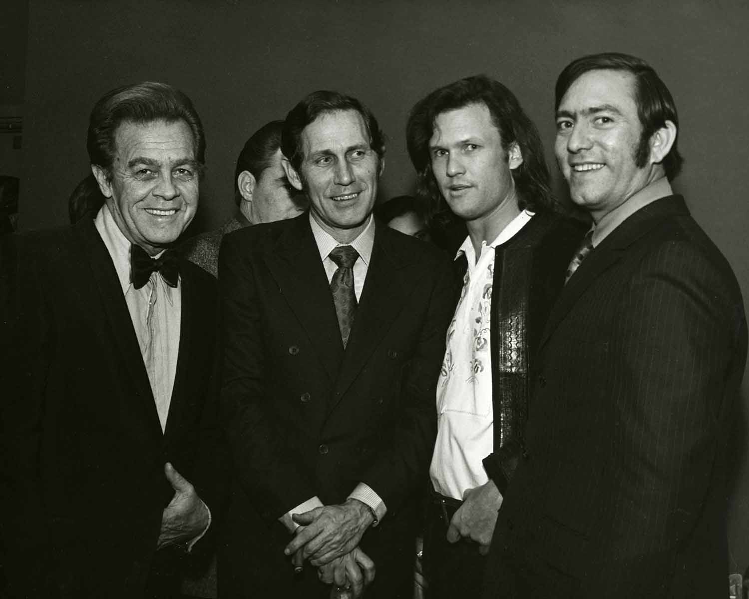 From left: Eddie Miller, Chet Atkins, Kris Kristofferson, and Mac Powell, 1971 . Photo by Ray Russell.