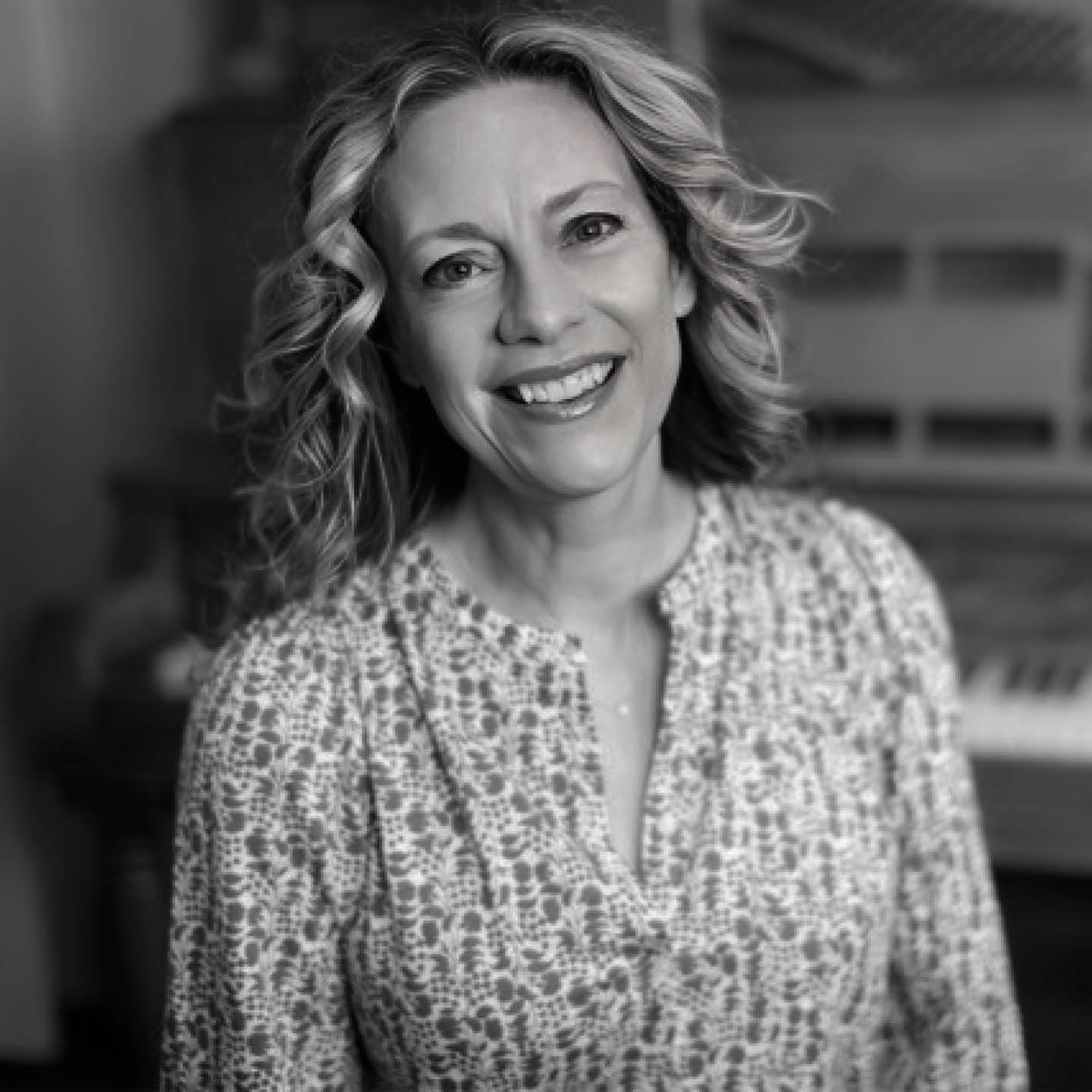 Jen Gunderman Artist Image