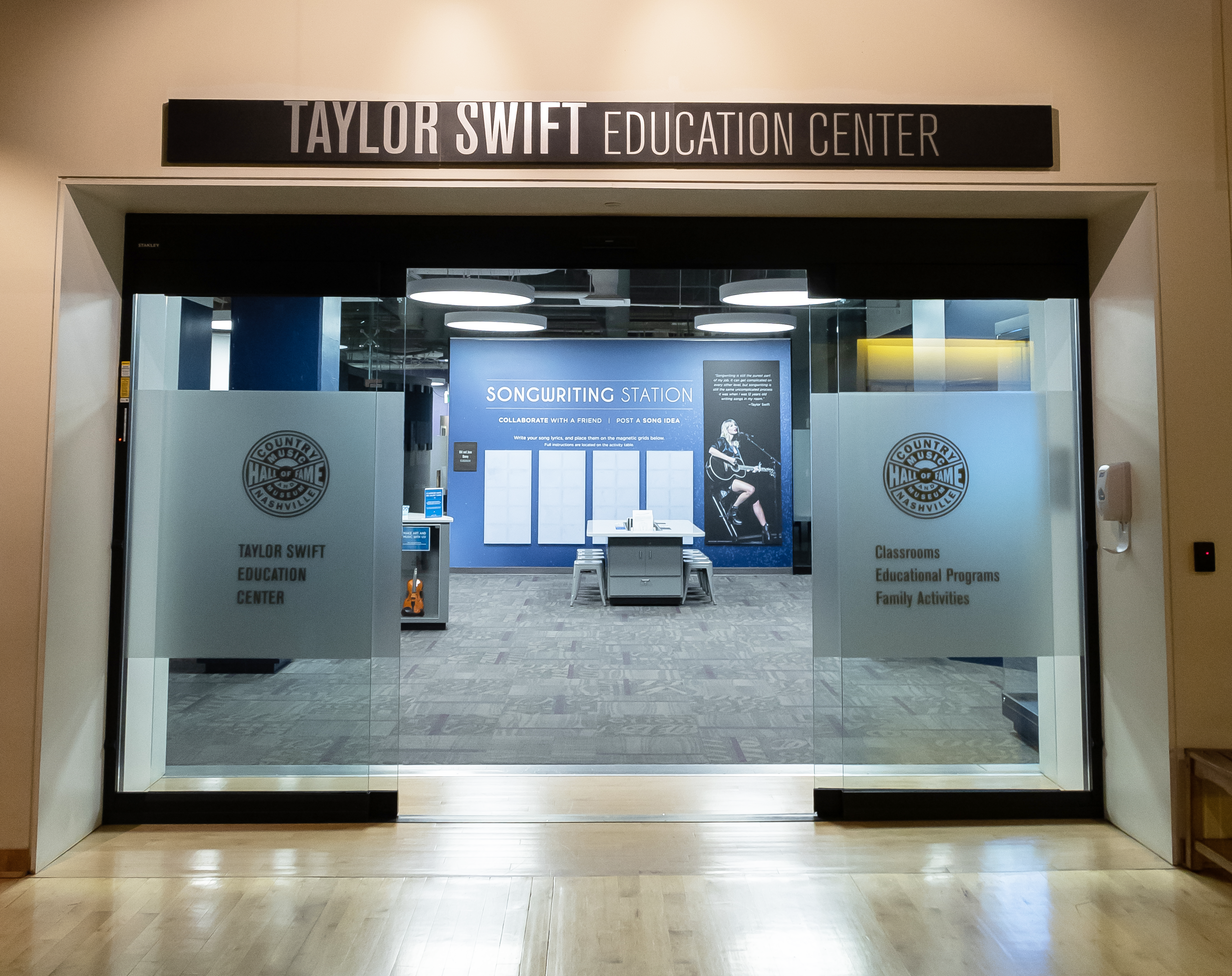 taylor swift nashville museum, educational things to do in nashville