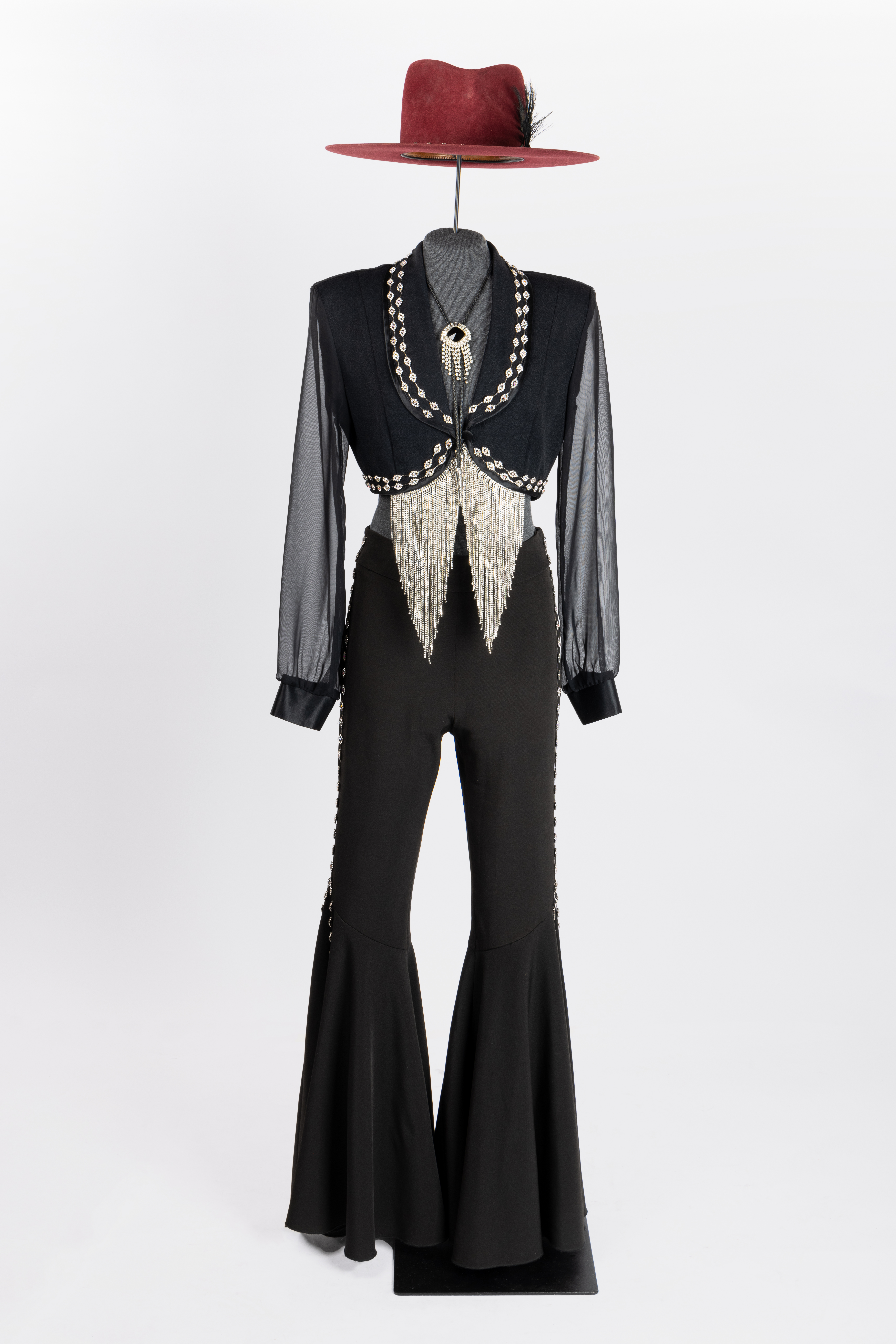 Lainey Wilson 2023 Red Rocks Outfit